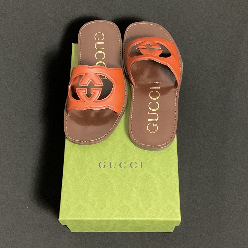 Gucci Tangerine Leather Sandals